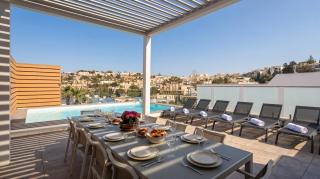 Villa Ida - Indoor Heated Pool, Sauna, Games Room and Gym - 3