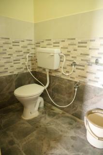 Mohnish Sai Home Stay & 7 Rooms - Central Location, Budget price - 2