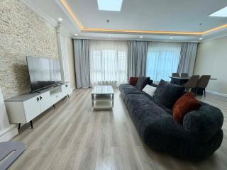 178 City Center Apt 3 Beds, All New - 1