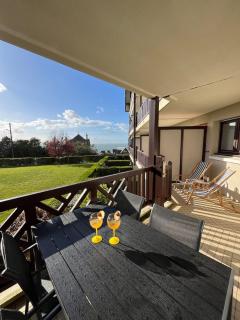 Appartement vue mer avec balcon et parking - 9