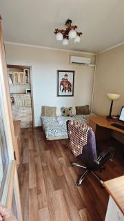 Spacious apartment on Pavlovo Pole metro station Botanical Garden - 2