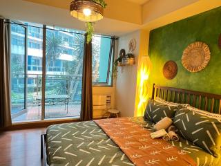 Azure 1 Bed Room Lagoon View Veranda Netflix internet - 0