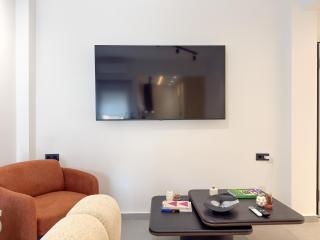 North City Living Ι Near Toumba Stadium - 6