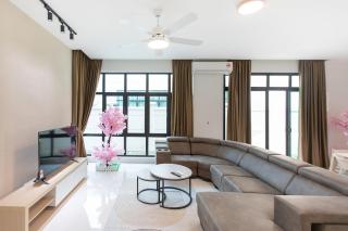 Batu Ferringhi Modern 5BR Homestay 15 Pax - 0