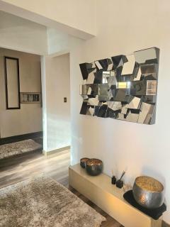 Luxe Apartments - 1