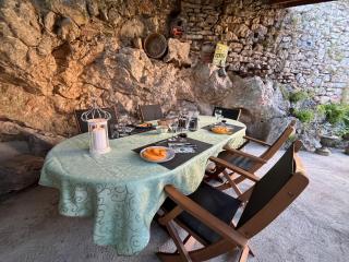 Chambre d'Hôtes les 3 Cochons d'Olt - 0
