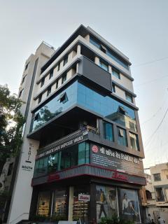 Nirrtul Royale 3BHK Apartment Cozy Quite & Specious - 8