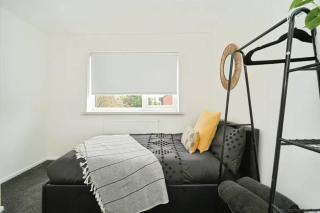 2-Bed House Near Bury Town Centre - 1