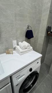Meridian Apartments - 4