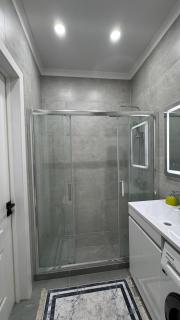 Meridian Apartments - 2