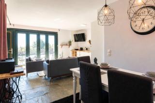 Studio Aspilon Pool and Mountain Views near Drama - 5