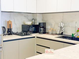 Quiet Oasis near Center Garden and Free Parking 2 - 3