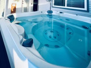 Private Suite, Panoramic Views, Hot Tub, Wineries - 1