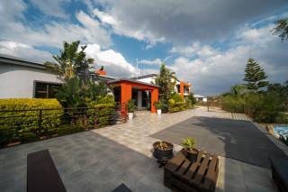 Pacific Country Lodge - 0
