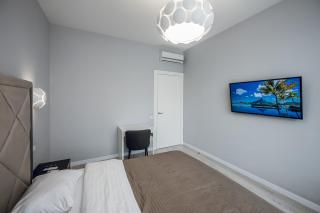 8-59 Tetris, Dilova 1-2, Kyiv centre, Olimpiiska metro nearby, 15 kW backup power, Petrovdom Apartment - 7
