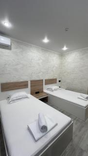 Van park Hotel - 2