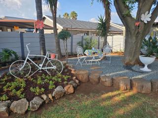Zhantique Guest House 2- Unit 1 - 2