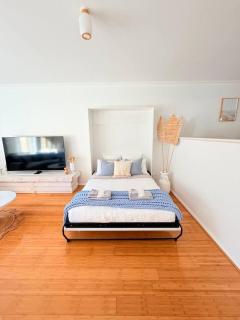 The Scarborough Beach House - Walk to the beach! - 7