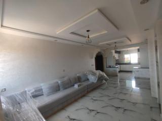 Large, modern apartment ideal for families - 4