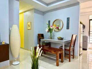 Modern 2 BR Bandra Trendy Location - 1
