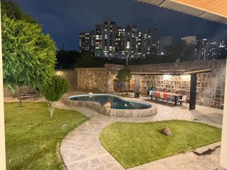 Cozy Apartment With The Best Patio and Swimming pool - 8