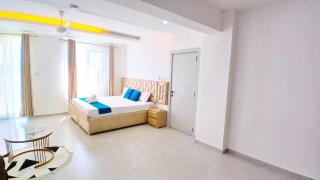 Curtiss Apartments - 7
