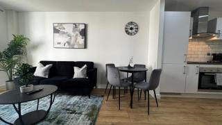 Stylish City Centre Apartment - Sleeps 4 - Netflix - 101H - 1