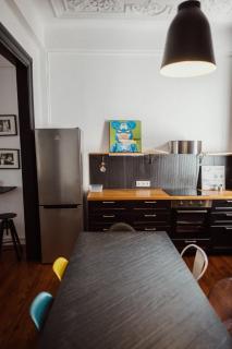 Elegant renovated Athenian Downtown Apartment - 8