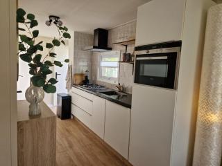 Chalet in Berkhout, close to the beach - 2