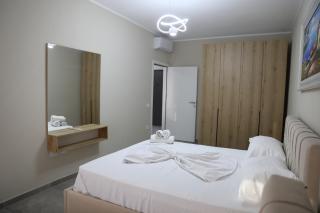 Stay Inn II - 2