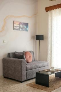 Nitsa's Corner - 4