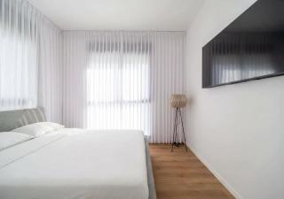 Luxury 5BR Penthouse Huge Sea-View Balcony l Mamad - 8