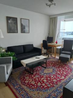 Centrally-located apartment next to shopping center & Metro - 5