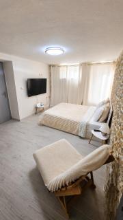 Elegant Stone House with Garden in Archanes - 9