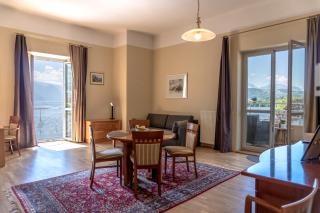 Lake View Apartment, Blick auf den Traunsee und auf das Schloss Orth - ideal für Paare und Genießer - 6