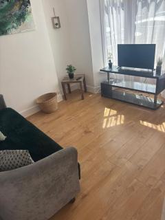 Newly Renovated Home In Margate - 2
