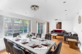 Stylish 6BR Manchester Home w Parking & Gym - 4