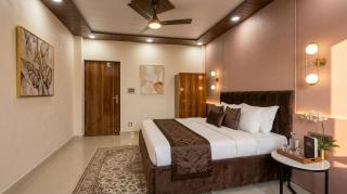 Hotel KASA ORCA Near Tilak Nagar and Subhash Nagar Metro Station - 6