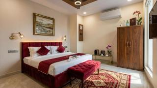 Hotel KASA ORCA Near Tilak Nagar and Subhash Nagar Metro Station - 7