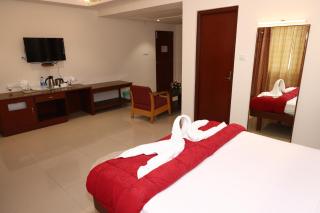 Dhanunjayas Luxury Hotel - 7