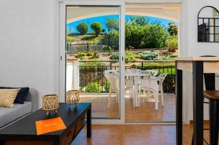 1205 JARDINS con PISCINA - Apivend Immo - 7