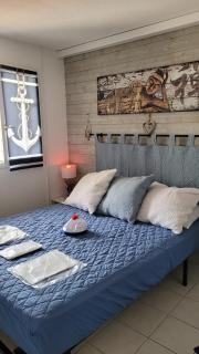 MOM' Blue Paradise Front De Mer 3 étoiles 61 m2 CAP'Diem 3 Clim - Idéal pr un Séjour de 15j ou plus ! Wifi, lit 160 - 4è Ascenseur, Parking, Piscine, Pétanque, Ping-pong - Pistes cyclables - Golf & Tennis à 10 mn - 4