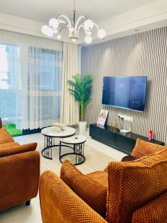 Naji Homes-Cozy Luxury 2 bedroom Apartment - 0