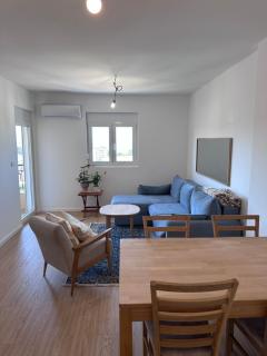Modern Sea & City View Apartment with Parking - 6