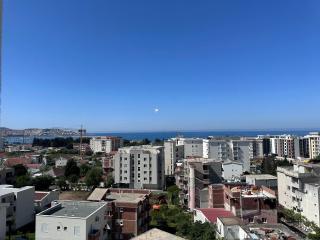 Modern Sea & City View Apartment with Parking - 2