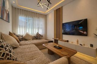 Luxury Studio Oasis with Rooftop - 0