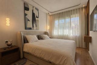 Luxury Studio Oasis with Rooftop - 7