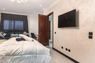 2 bedroom apartment downtown, - 7
