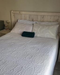 Emakhonkosi Guest House Witbank - 3