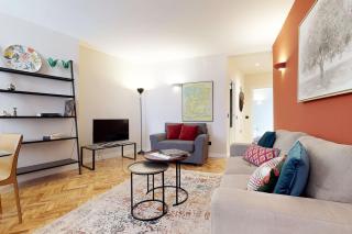 Stylish Apartment by Plaza Santa Ana - 8